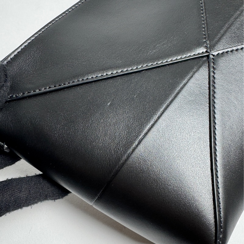 LOEWE 肩背包 斜背包-黑色（全新未使用）（閒置商品）（存放商品）-8