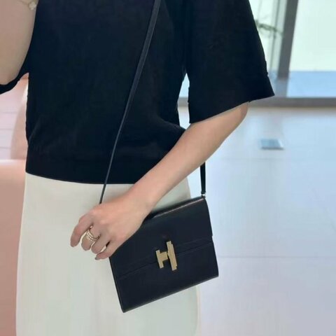 ✨hermes cinhetic to go黑銀山羊皮盒子大號斜背包，D刻 18×18cm， 98新 配件:塵袋盒子
