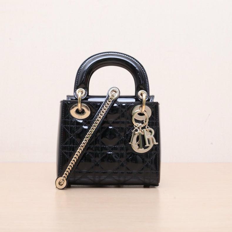 DIOR(迪奧) Lady Dior 戴妃包 三格 黑色 漆皮 金扣 2022-0