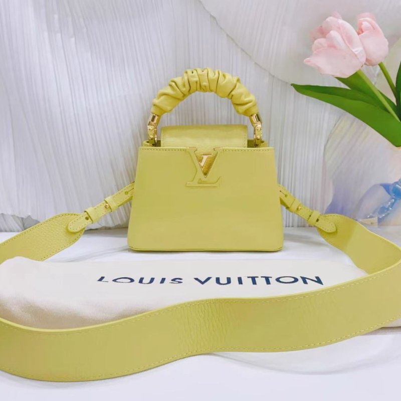 Lv 小雞黃Capucines 系列皺褶手提肩背包 21×14×8 cm 全新 配件塵袋-0