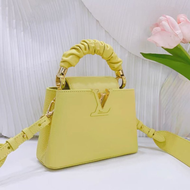 Lv 小雞黃Capucines 系列皺褶手提肩背包 21×14×8 cm 全新 配件塵袋-4