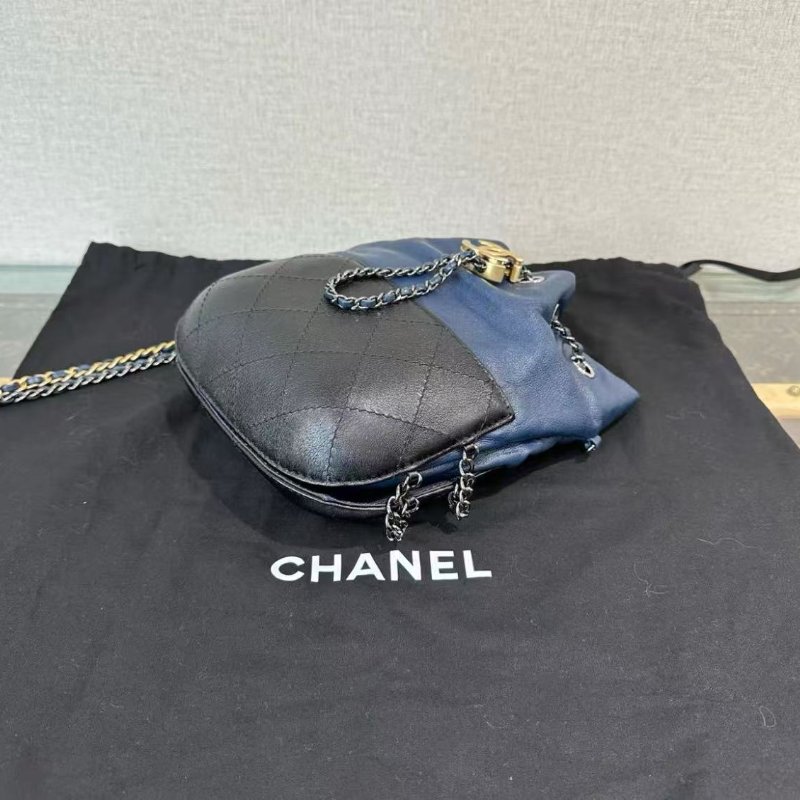 ✨CHANEL 流浪水桶肩背斜背包19*22*4 99新配件塵袋-1
