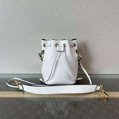 ✨FENDI Mon Tresor 白金抽繩手提斜背水桶包 12*18*10 98新配件塵袋