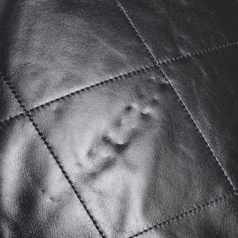 CHANEL 22 Bags 垃圾袋 小號 黑底白字-10