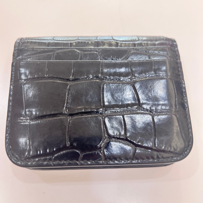 BALENCIAGA 巴黎世家 BB LOGO鱷魚壓紋小牛皮對折短夾(黑)-3