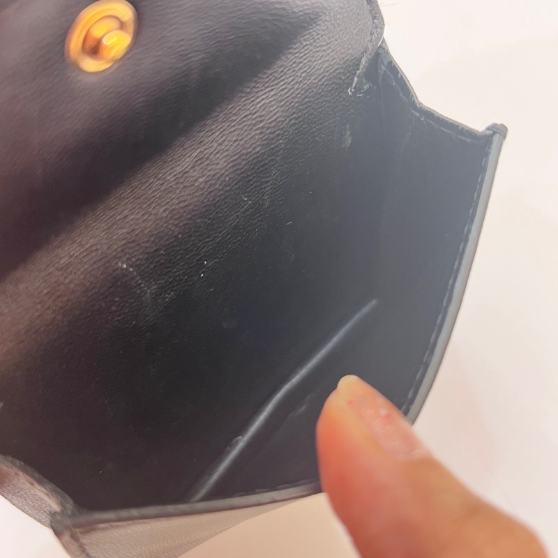 BALENCIAGA 巴黎世家 BB LOGO鱷魚壓紋小牛皮對折短夾(黑)-15
