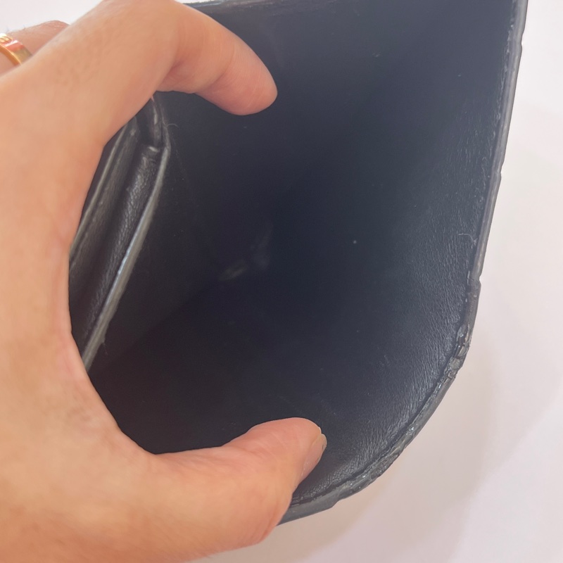 BALENCIAGA 巴黎世家 BB LOGO鱷魚壓紋小牛皮對折短夾(黑)-16