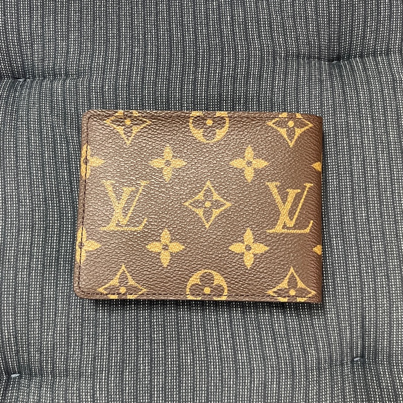Louis Vuitton 經典LOGO 短夾|二手全新-1