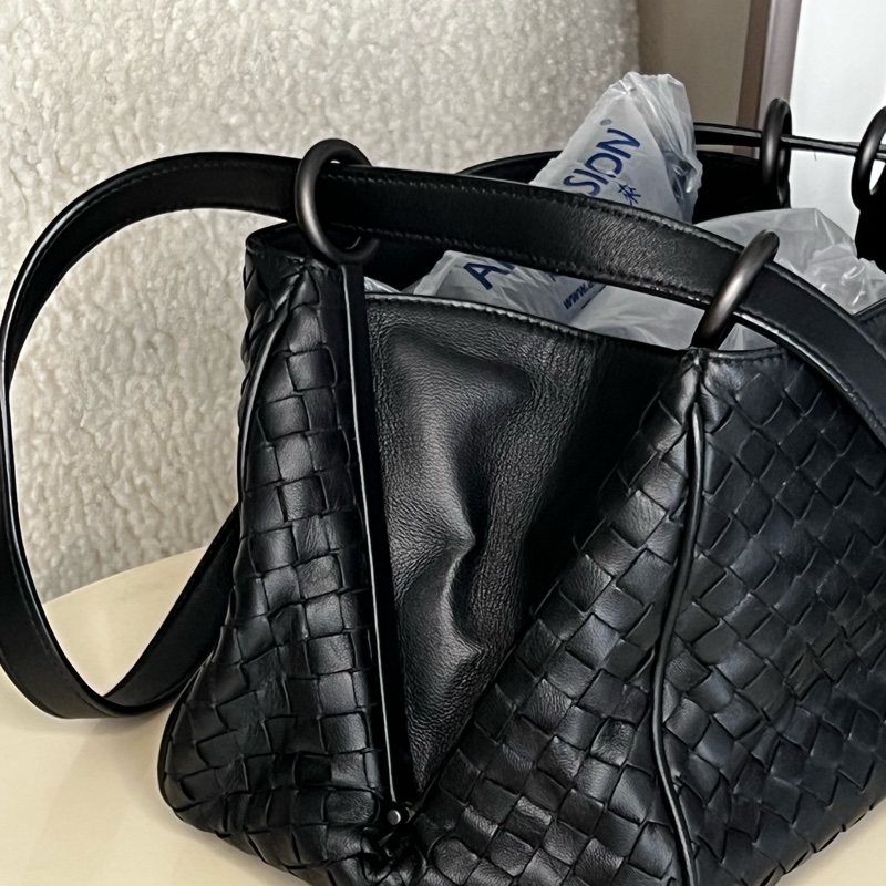 BOTTEGA VENETA 跨肩包(二手 保存好)-5