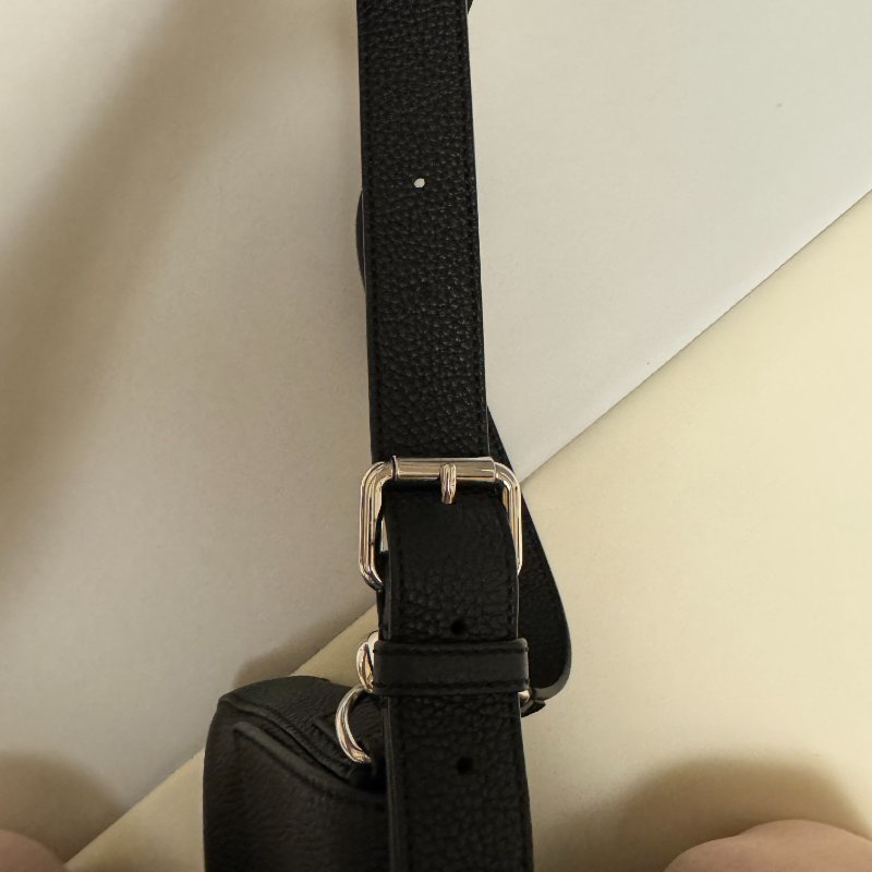 9成新 FENDI BAGUETTE 黑色小牛皮法棍包-3