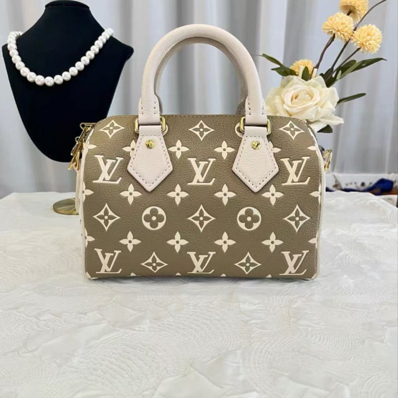 LV 酪梨綠拚白色 speedy20 春夏限定 芯片款 20*13*12 99新 配件塵袋-5