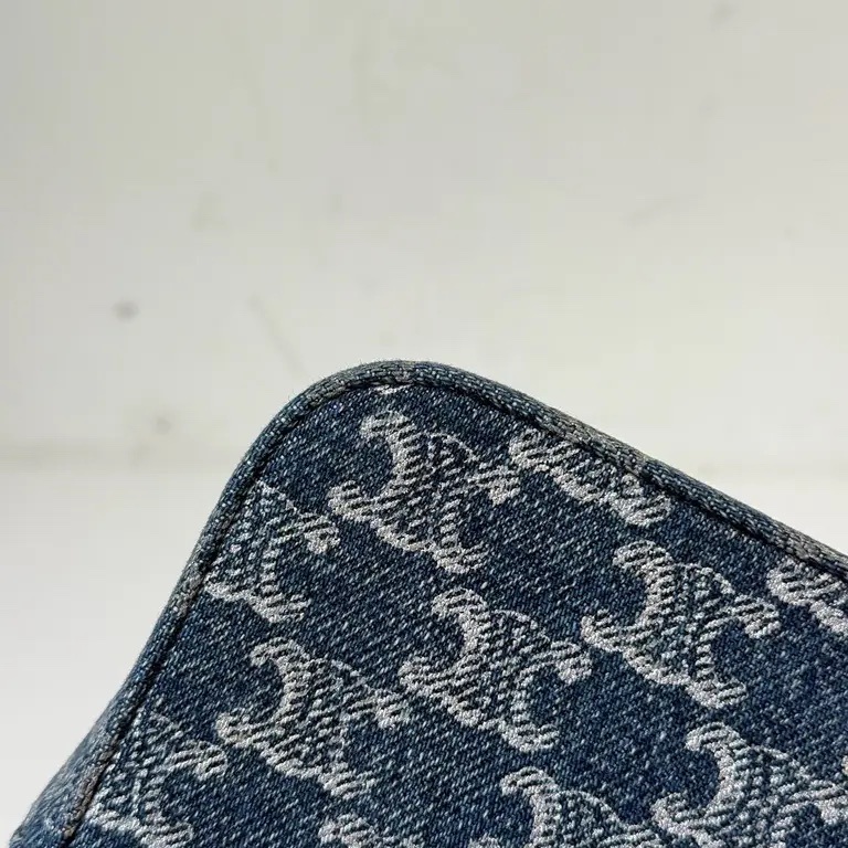 Celine 牛仔迷你牛仔斜背包-12