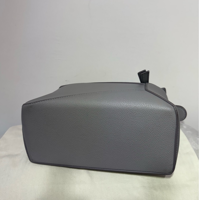 Loewe 大象灰牛皮銀釦puzzle小號-4