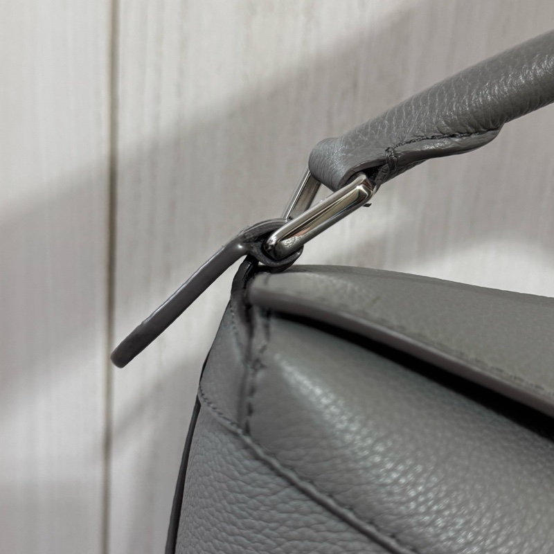 Loewe 大象灰牛皮銀釦puzzle小號-10