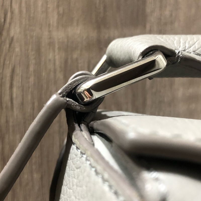 Loewe 大象灰牛皮銀釦puzzle小號-19