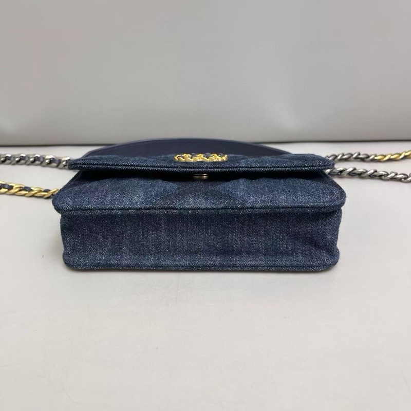 Chanel 香奈兒 19 Bag 單寧牛仔WOC 包 芯片款-1