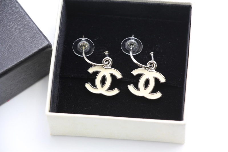 Chanel Vintage 02琺瑯白色耳環-3