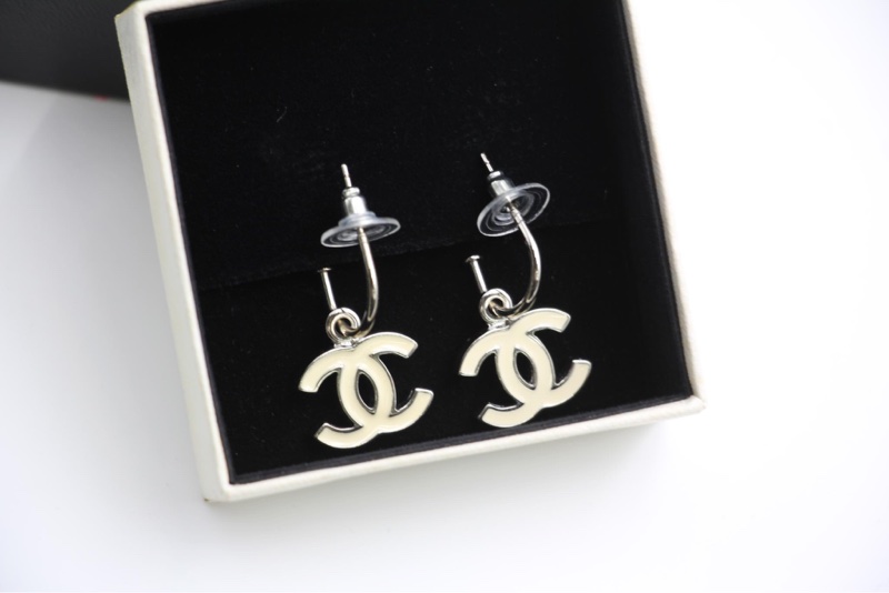 Chanel Vintage 02琺瑯白色耳環-4