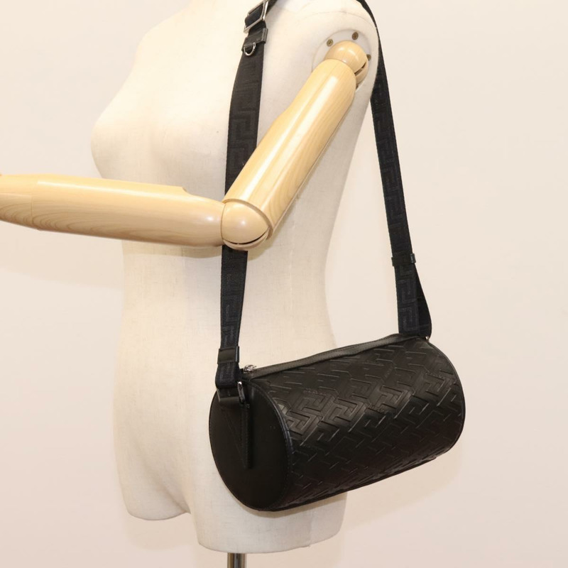 【日本直送】VERSACE 肩背包 皮革 黑色 銀色 正品 114762-26