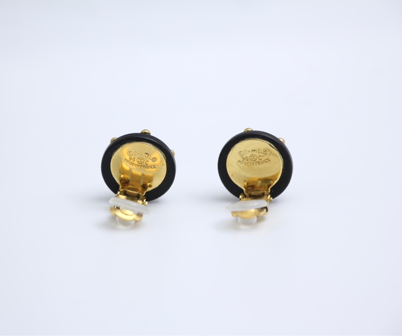 Chanel Vintage 96C樹脂黑色金色點點耳環-10
