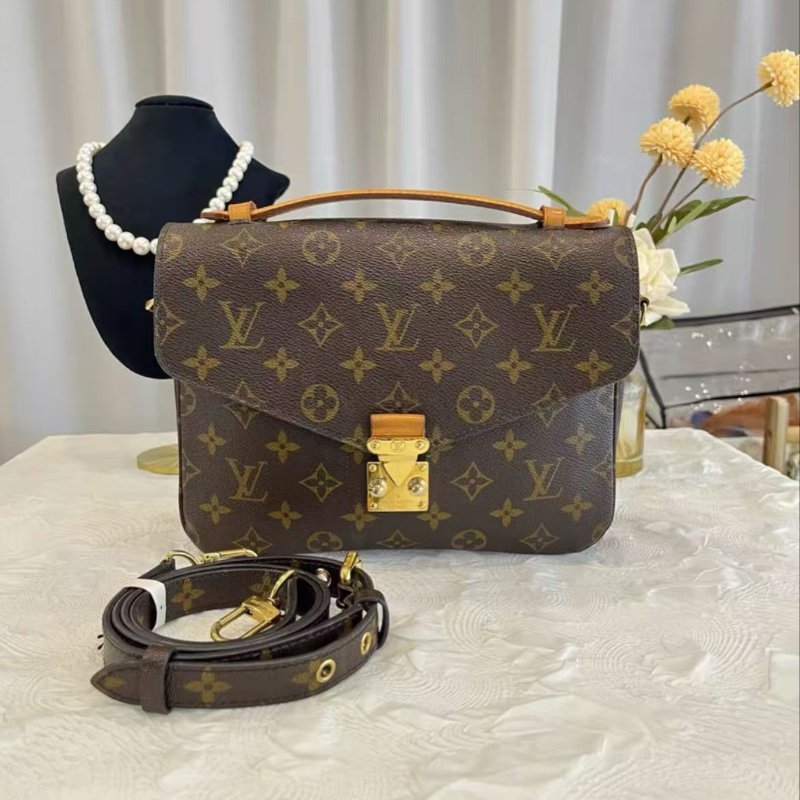 LV Pochette Metis 老花郵差包25*19*7 98新 配件塵袋-0