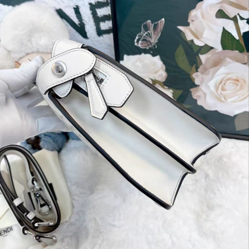 Fendi peekaboo iseeu mini膠囊系列白色FF壓紋 男女同款 26*25*10.5cm 全新配件塵袋-3