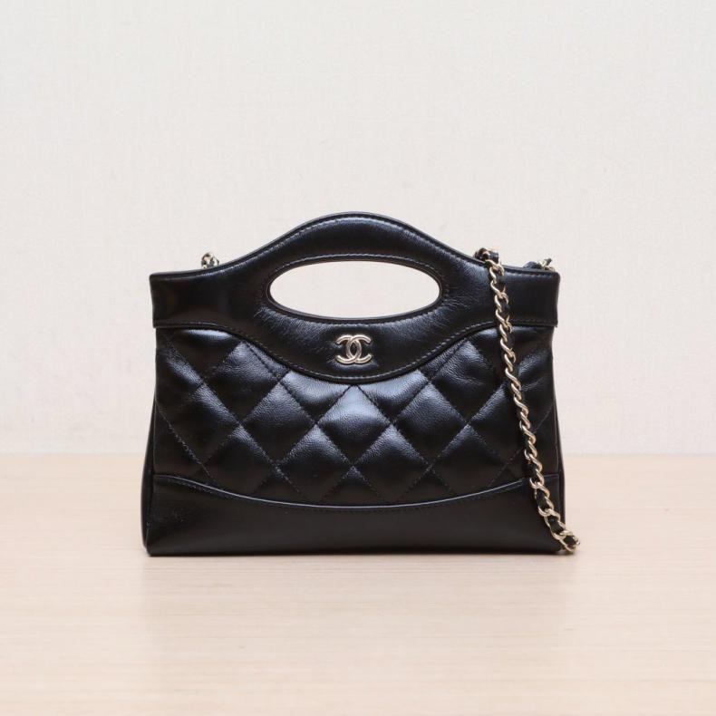 CHANEL(香奈兒) 31Bag Nano 橫版 20.5cm 黑色  鐳射標 淺金扣-0