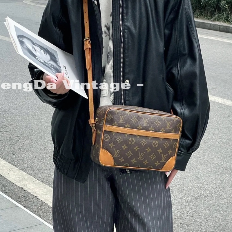 🔅男女通用款🆕Lv路易威登老花橫版相機包-2