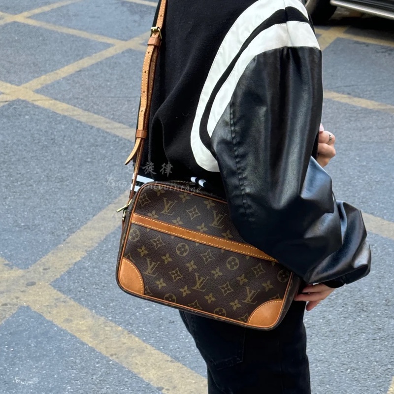 🔅男女通用款🆕Lv路易威登老花橫版相機包-4