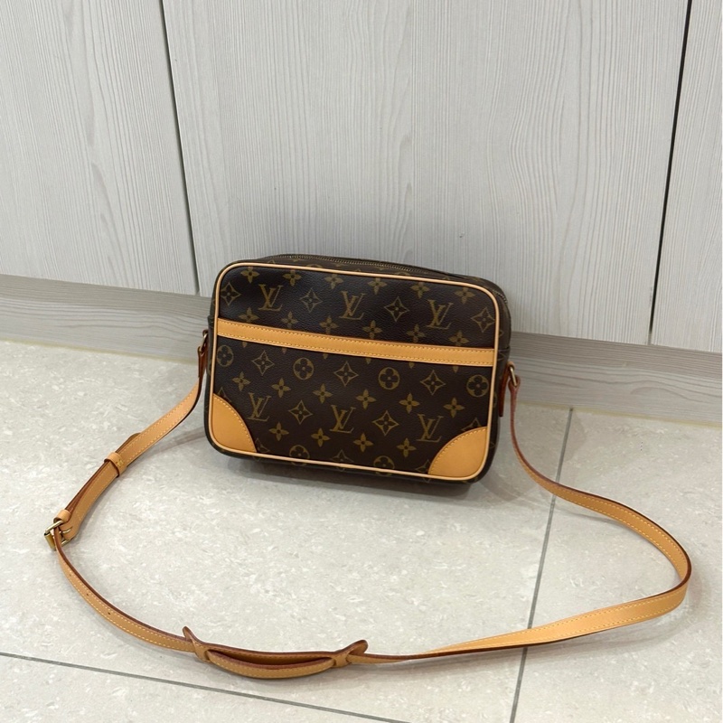 🔅男女通用款🆕Lv路易威登老花橫版相機包-5