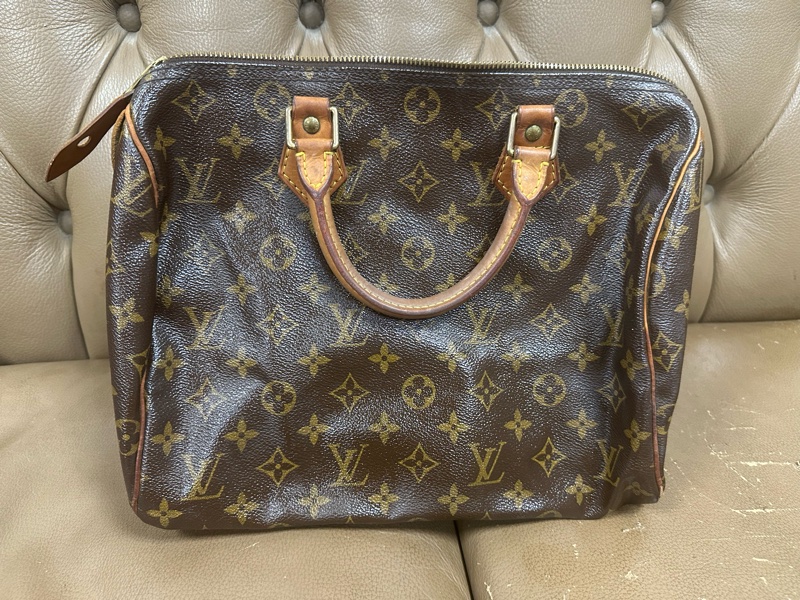 LV名牌包包，三個保證真品，這個網站售尺寸30的包包-10