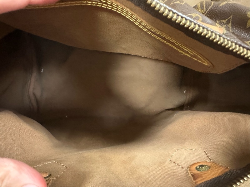 LV名牌包包，三個保證真品，這個網站售尺寸30的包包-14