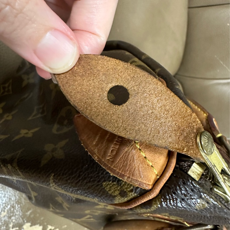 LV名牌包包，三個保證真品，這個網站售尺寸30的包包-15