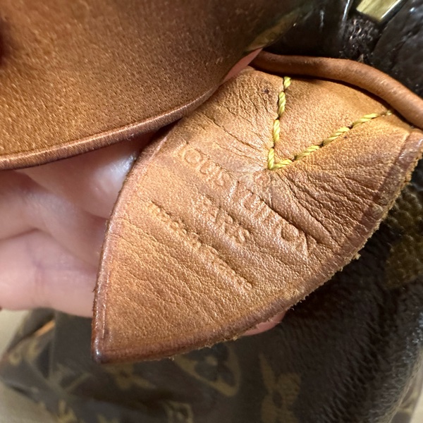 LV名牌包包，三個保證真品，這個網站售尺寸30的包包-17