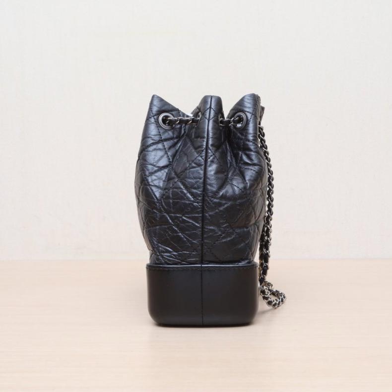 CHANEL(香奈兒) GABRIELLE 流浪 雙肩包 小號 22.5cm 黑色 晶片開 金銀扣 菱格紋-1