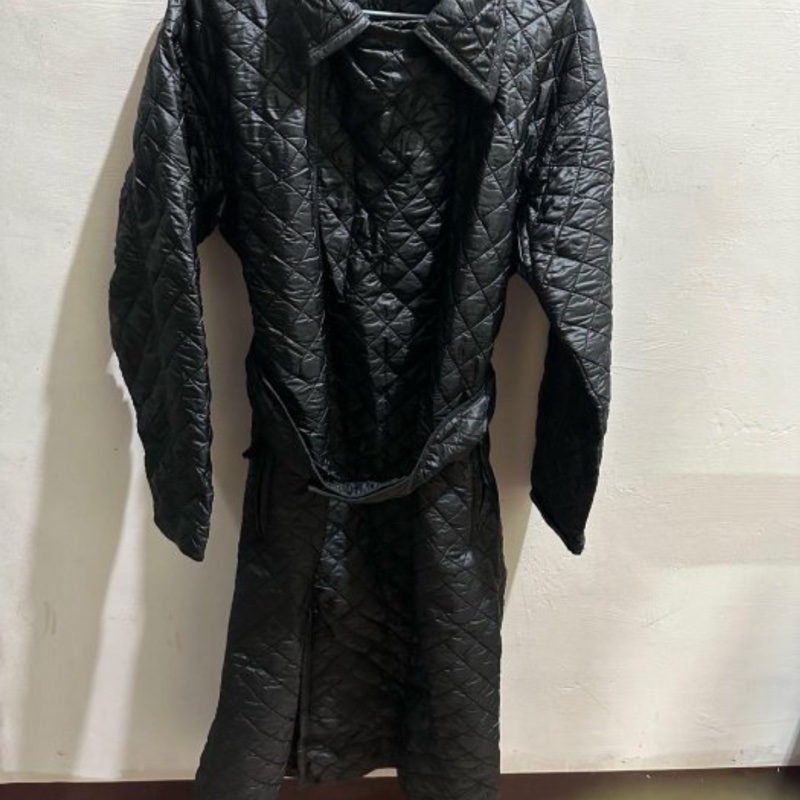 三宅一生ISSEY Miyake保證真品,Fee尺寸,黑色超輕薄長外套-10