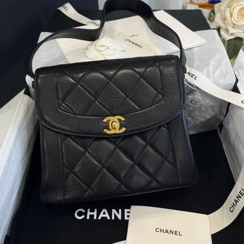 Chanel 中古黑金荔枝紋牛皮黛妃Kelly腋下包 98新配件塵袋-0