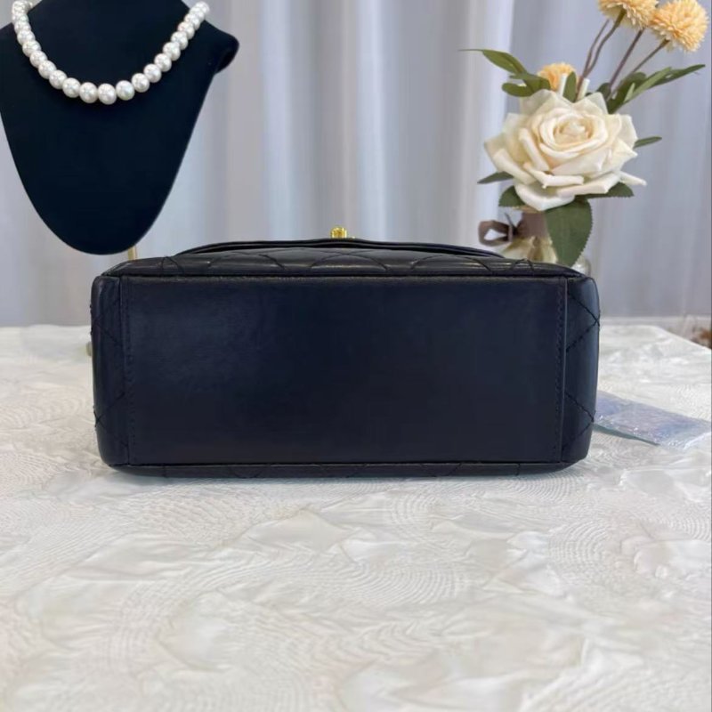 Chanel 中古黑金荔枝紋牛皮黛妃Kelly腋下包 98新配件塵袋-3