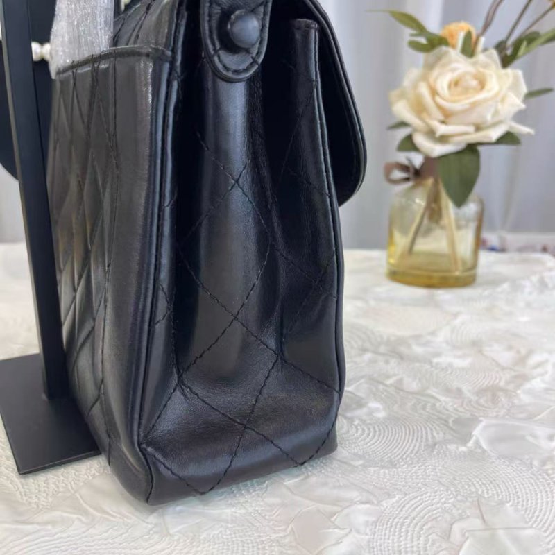Chanel 中古黑金荔枝紋牛皮黛妃Kelly腋下包 98新配件塵袋-5