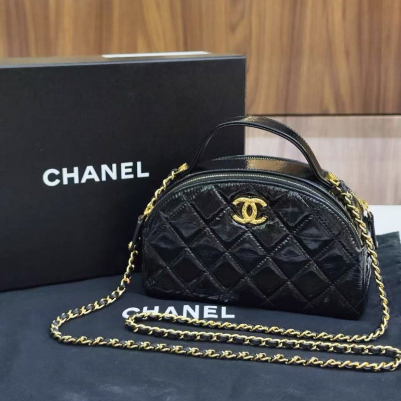 CHANEL23k 金扣菱格紋保齡球包手提油蠟皮斜背包19*14*6 99新配件塵袋盒子-1