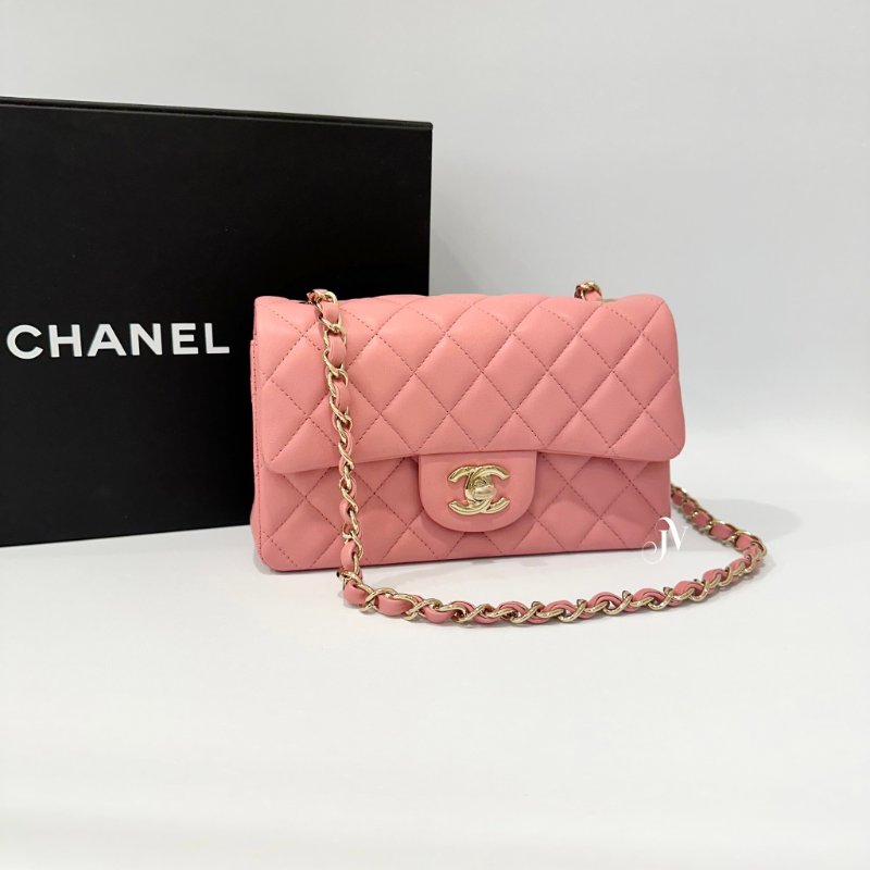CHANEL 糖果粉羊皮菱格淡金釦 MINICOCO A69900-0