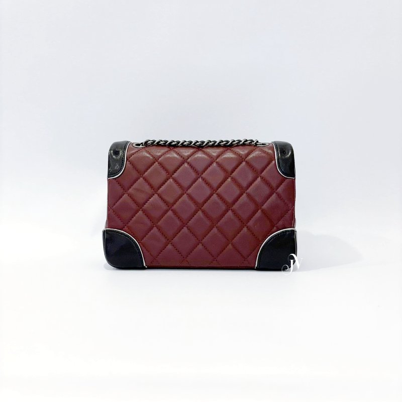 chanel酒紅羊皮滾黑邊特殊cc釦mini coco-4