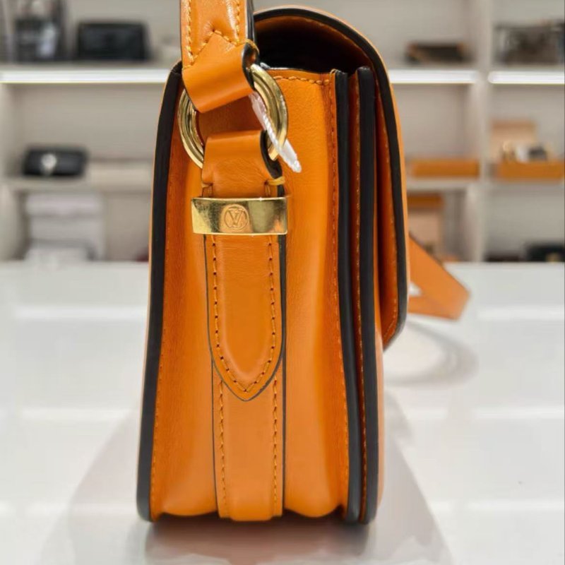 LV Pont 9橘色斜背包 23*15cm 97新 配件塵袋-1