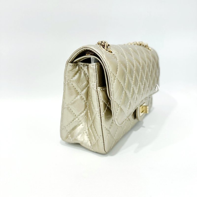 Chanel 香檳金菱格淡金釦小號2.55口蓋包/A37586-1