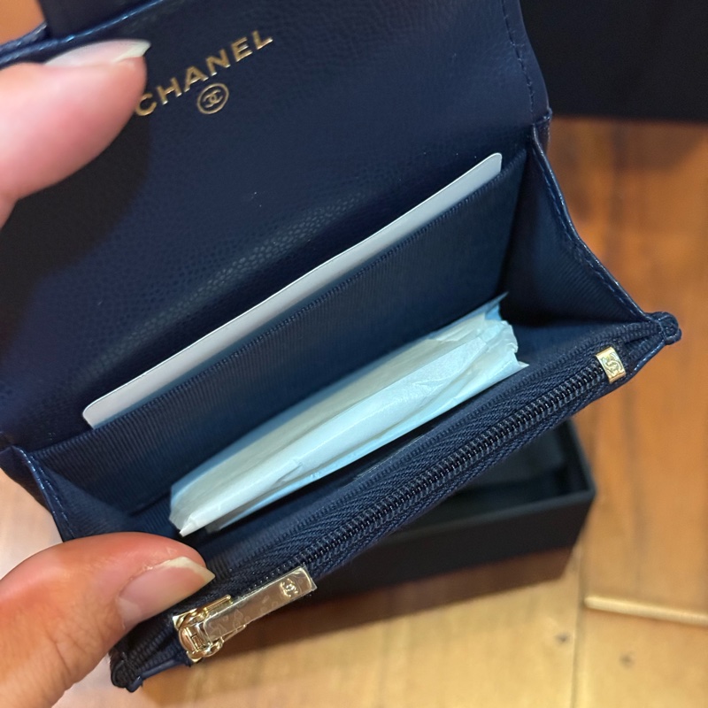 Chanel 小卡包 荔枝皮深藍淡金色logo-51