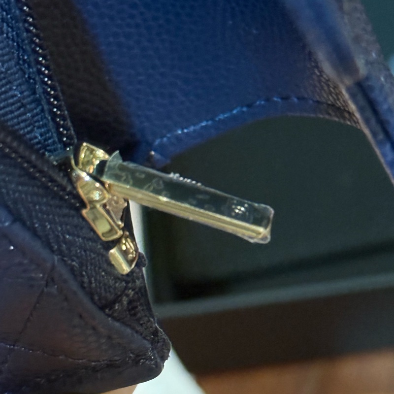 Chanel 小卡包 荔枝皮深藍淡金色logo-58