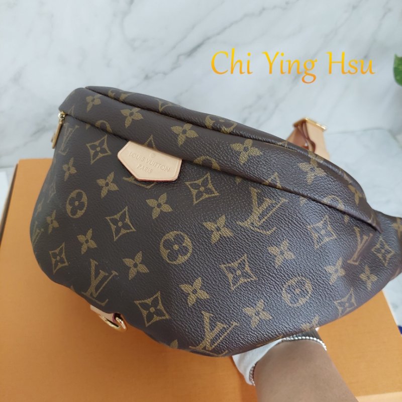 LV M43644 Bumbag🎀現品實拍 🎀 9.3成新Monogram老花字紋 腰包 斜背包 胸口包-1