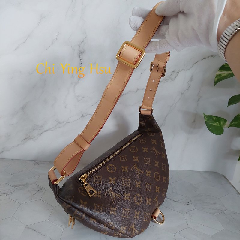 LV M43644 Bumbag🎀現品實拍 🎀 9.3成新Monogram老花字紋 腰包 斜背包 胸口包-23