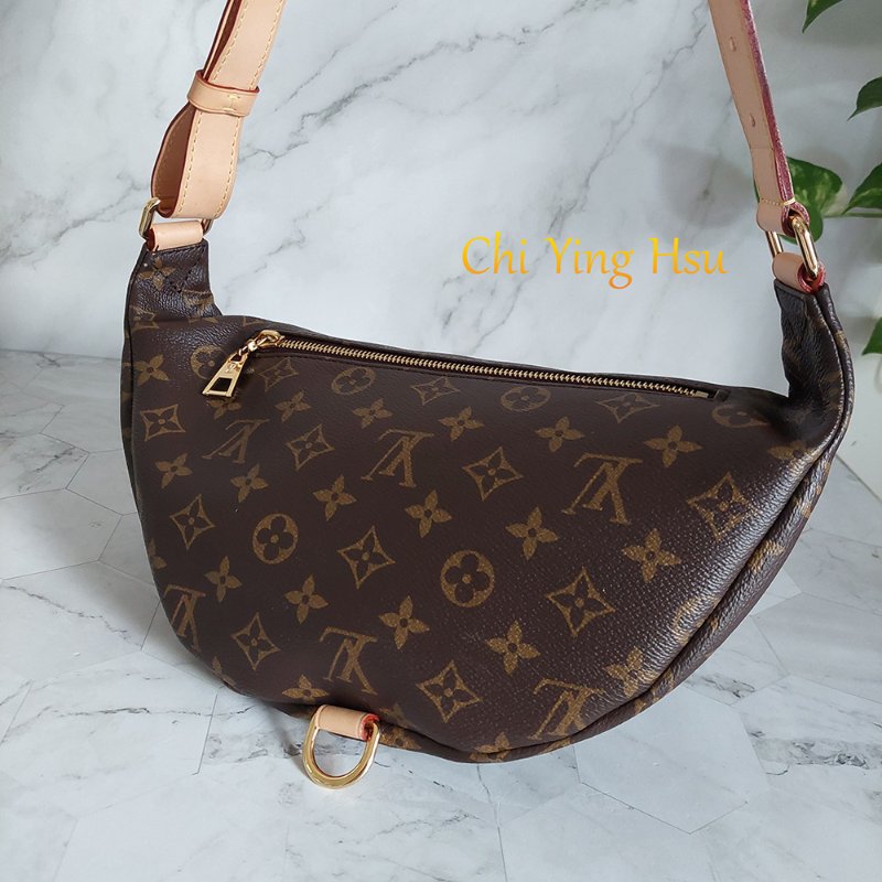 LV M43644 Bumbag🎀現品實拍 🎀 9.3成新Monogram老花字紋 腰包 斜背包 胸口包-25