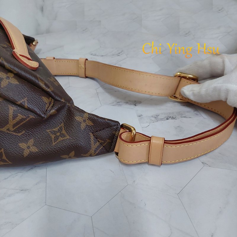 LV M43644 Bumbag🎀現品實拍 🎀 9.3成新Monogram老花字紋 腰包 斜背包 胸口包-30
